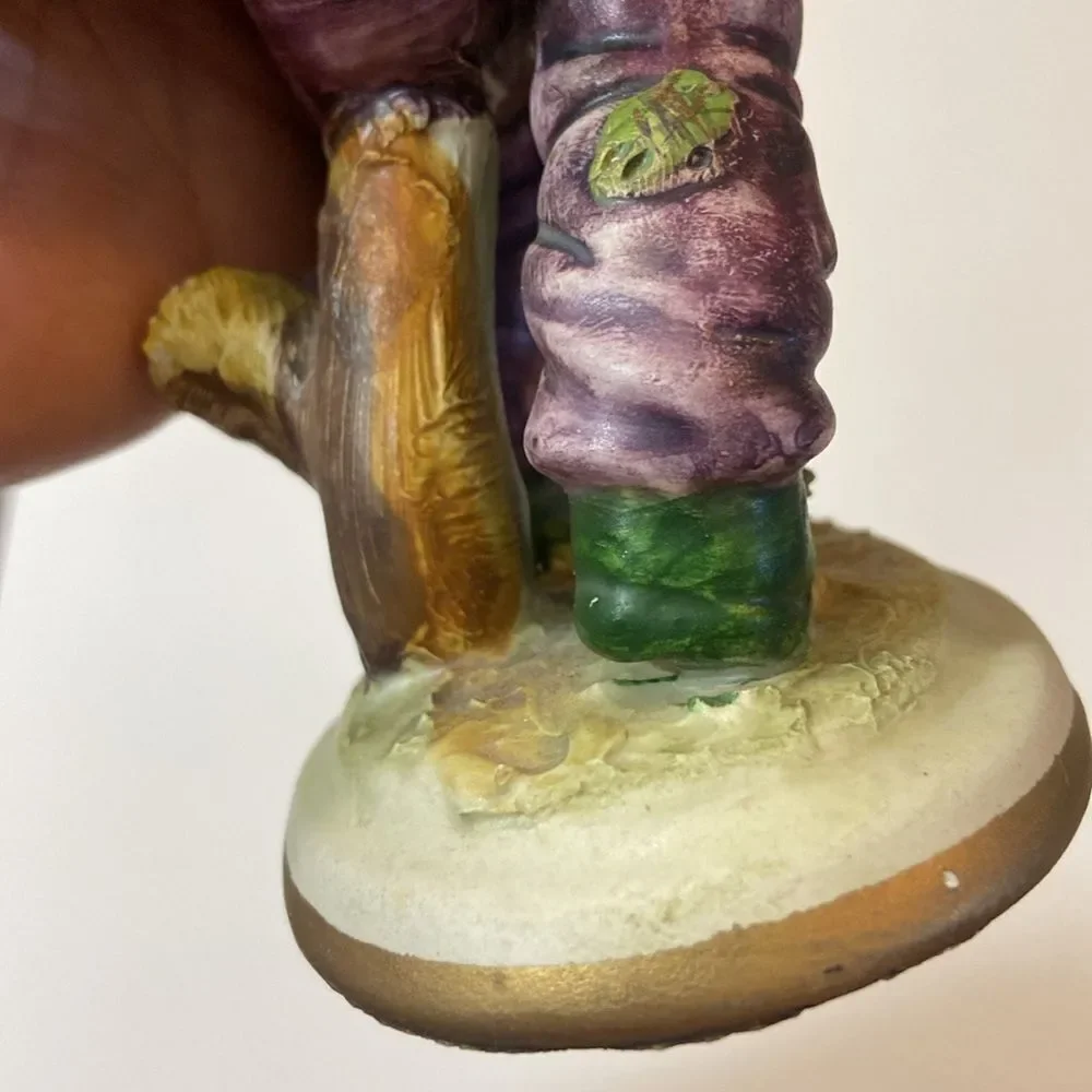 Capodimonte charming porcelain